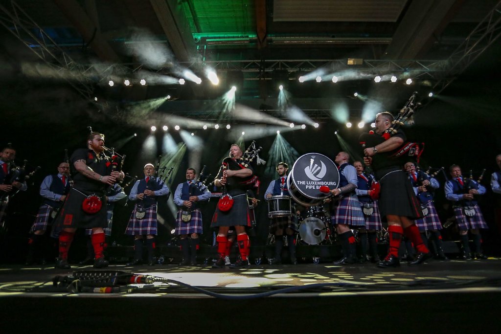 red-hot-chilli-pipers-015.jpg
