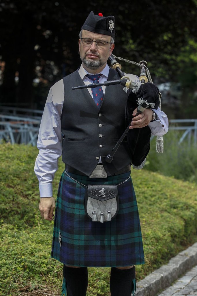 20190616-pipeband-luxembourg-useldange-075.jpg