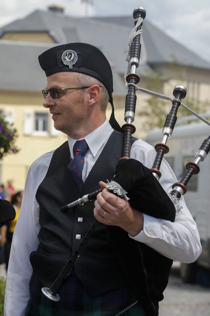 20190616-pipeband-luxembourg-useldange-081.jpg