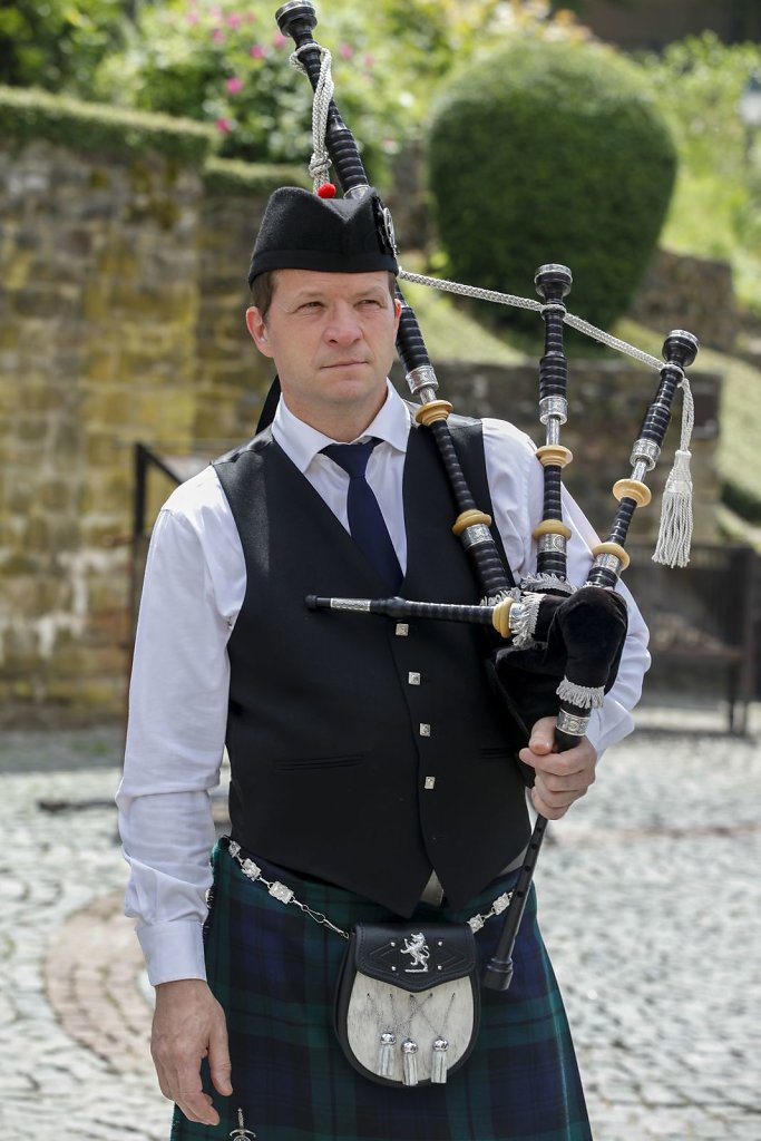 20190616-pipeband-luxembourg-useldange-084.jpg